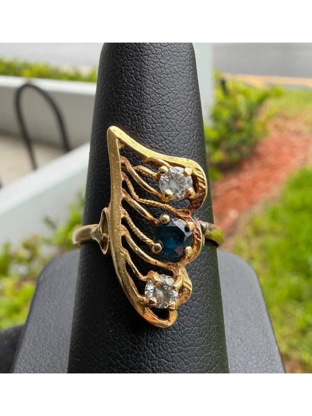 Jewelry 18k yellow gold 0.60CTW White CZ Stone Blue Sapphire ring sz 9.00